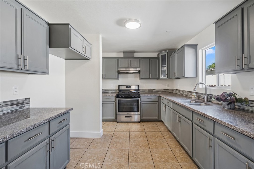 330 E 101st Street