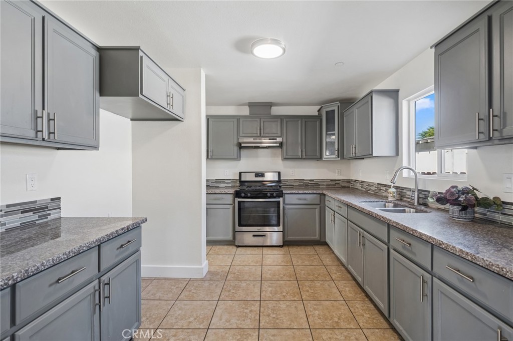 330 E 101st Street