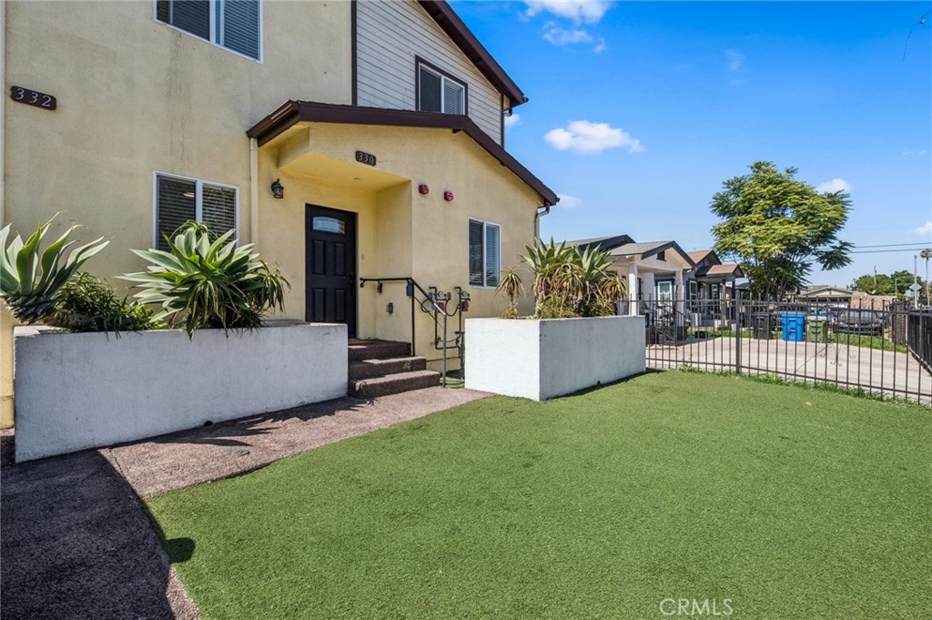 330 E 101st Street