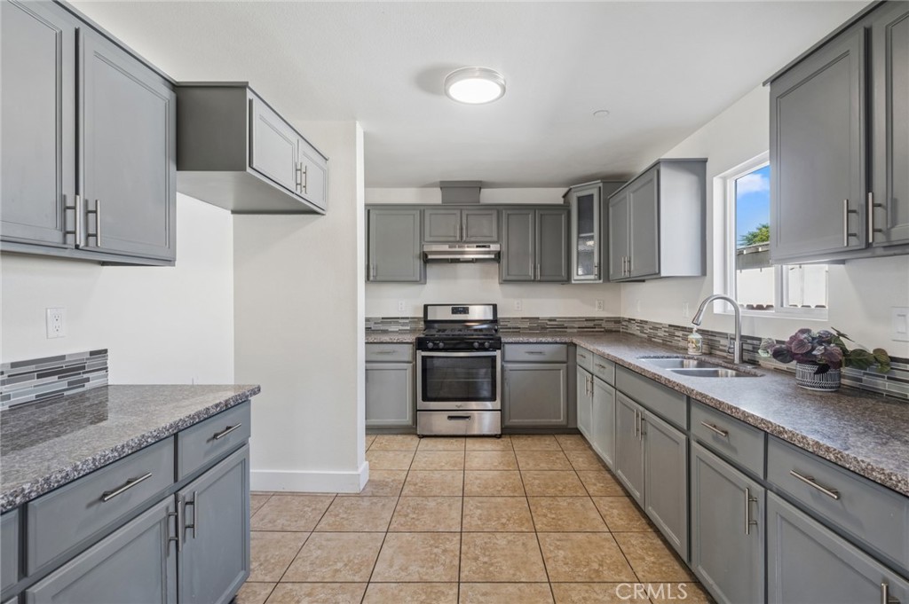 330 E 101st Street