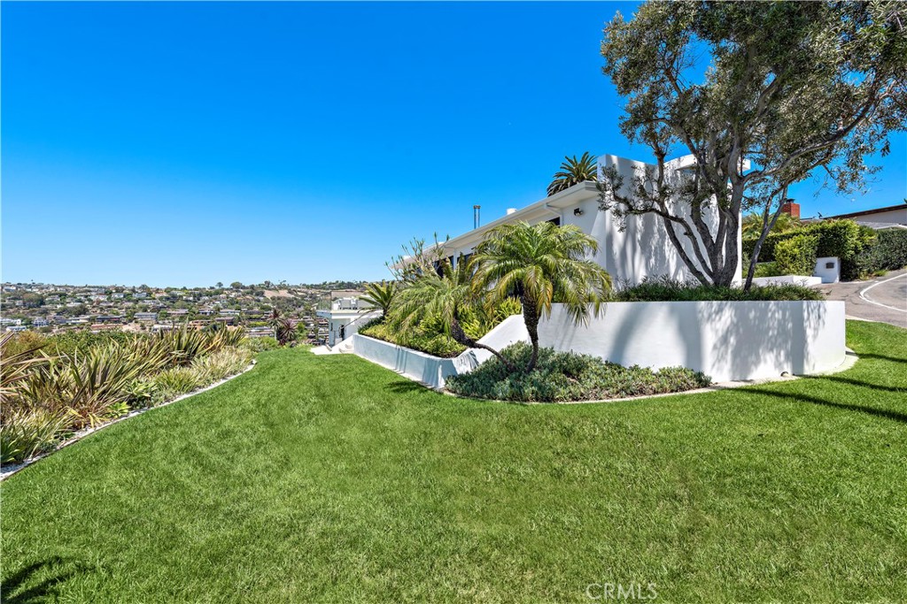 940 Summit Drive