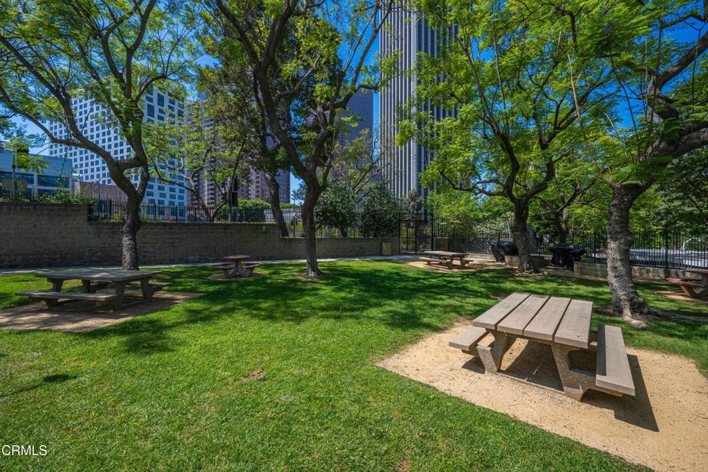 800 W 1st Street 1701