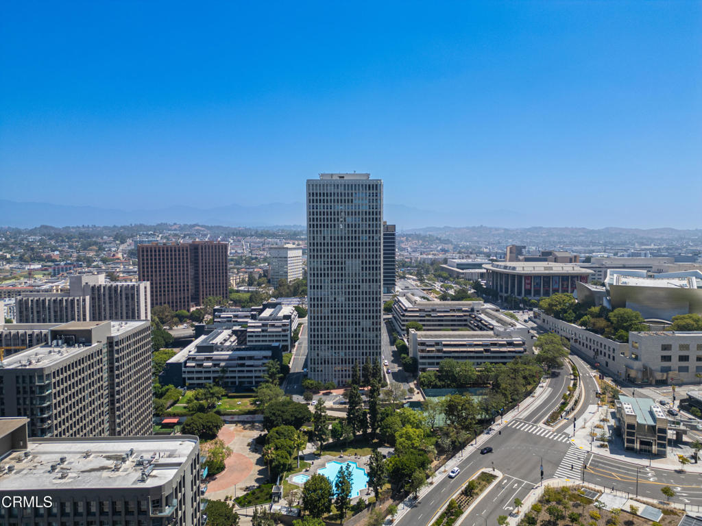 800 W 1st Street 1701