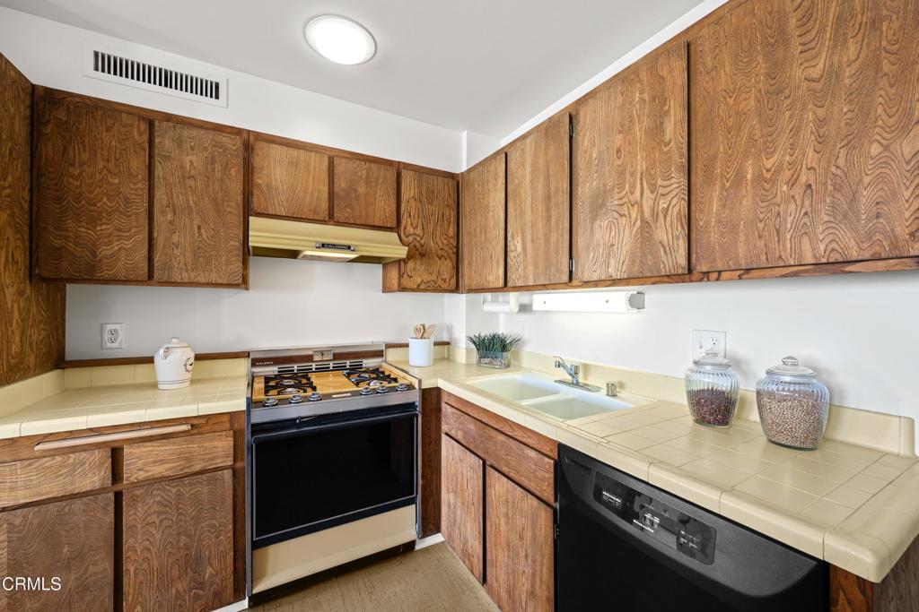 800 W 1st Street 1701