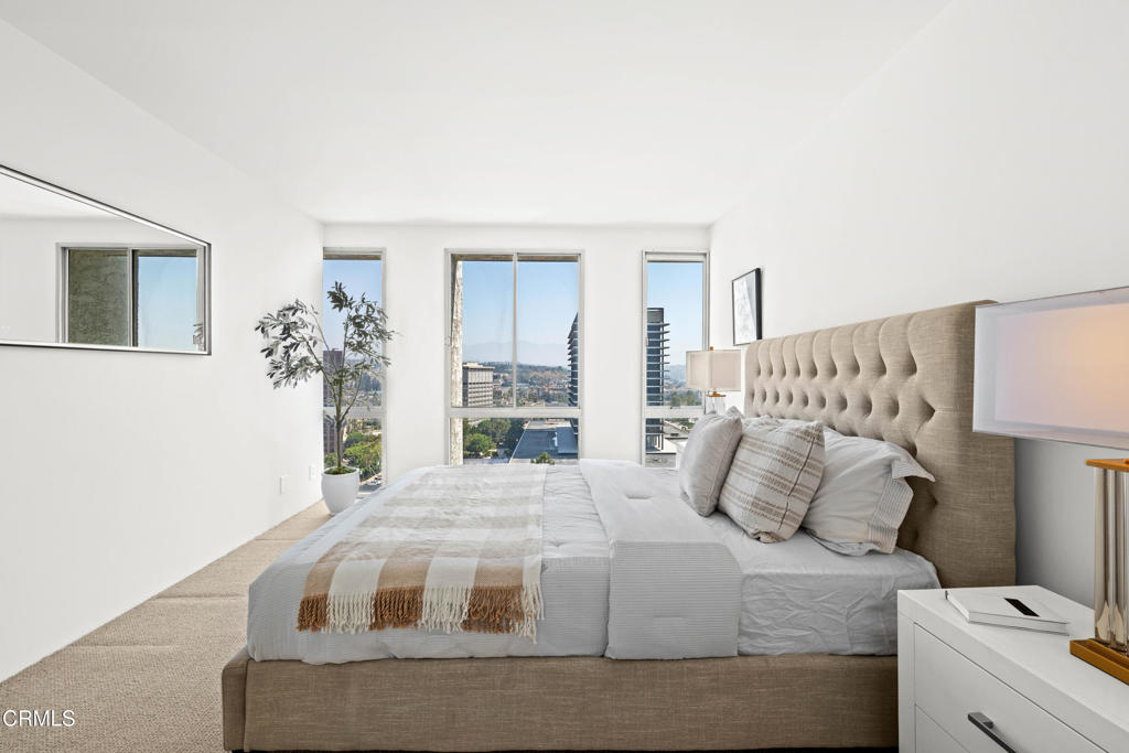 800 W 1st Street 1701