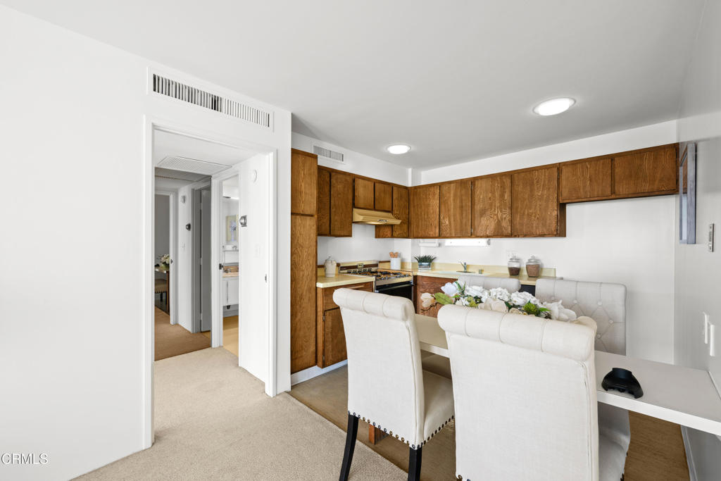 800 W 1st Street 1701