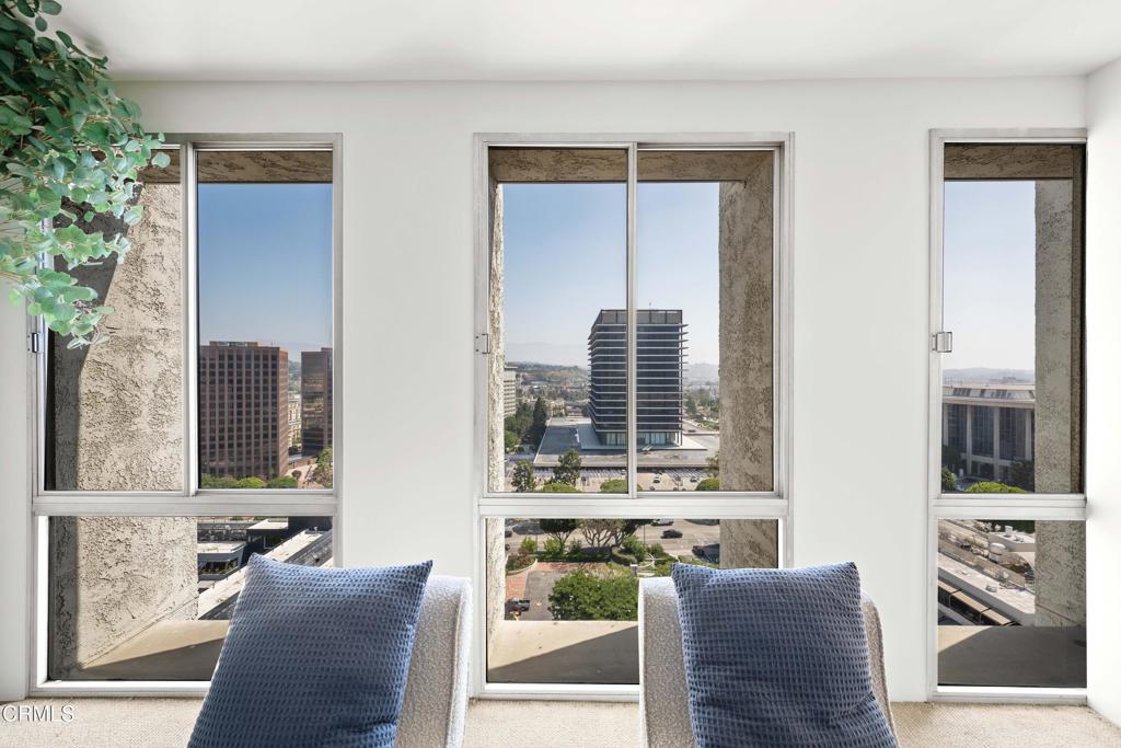 800 W 1st Street 1701