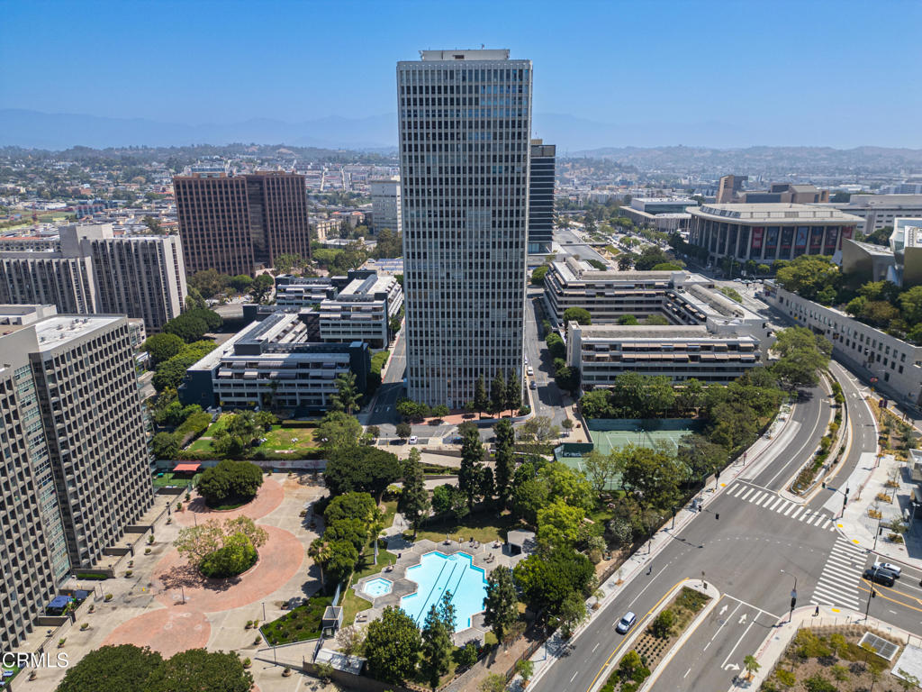 800 W 1st Street 1701