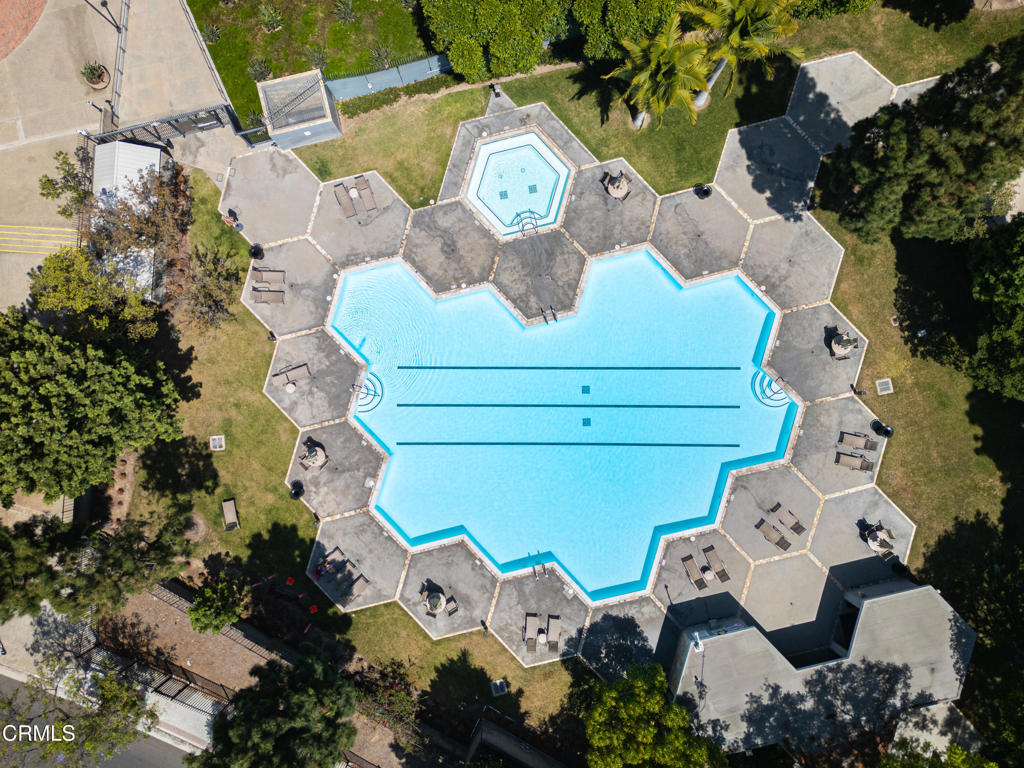 800 W 1st Street 1701