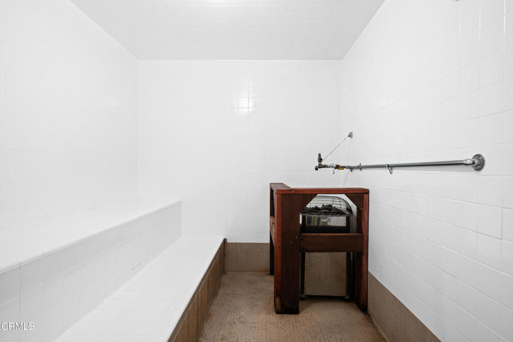 800 W 1st Street 1701