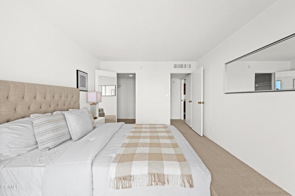 800 W 1st Street 1701