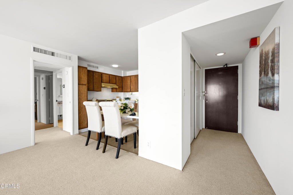 800 W 1st Street 1701