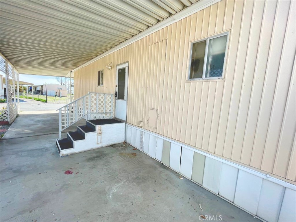 999 S Santa Fe Avenue 46