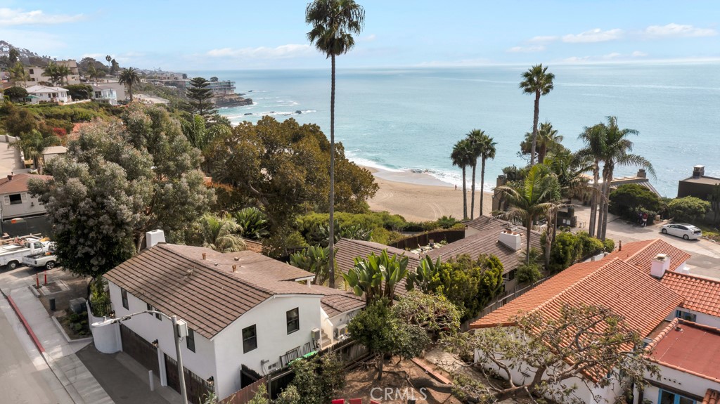 10 Camel Point