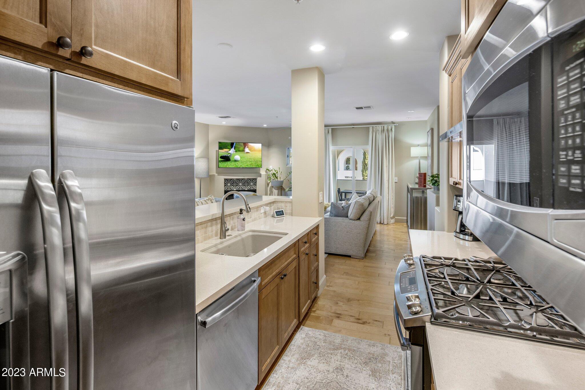 8333 E VIA PASEO DEL NORTE -- # 1006