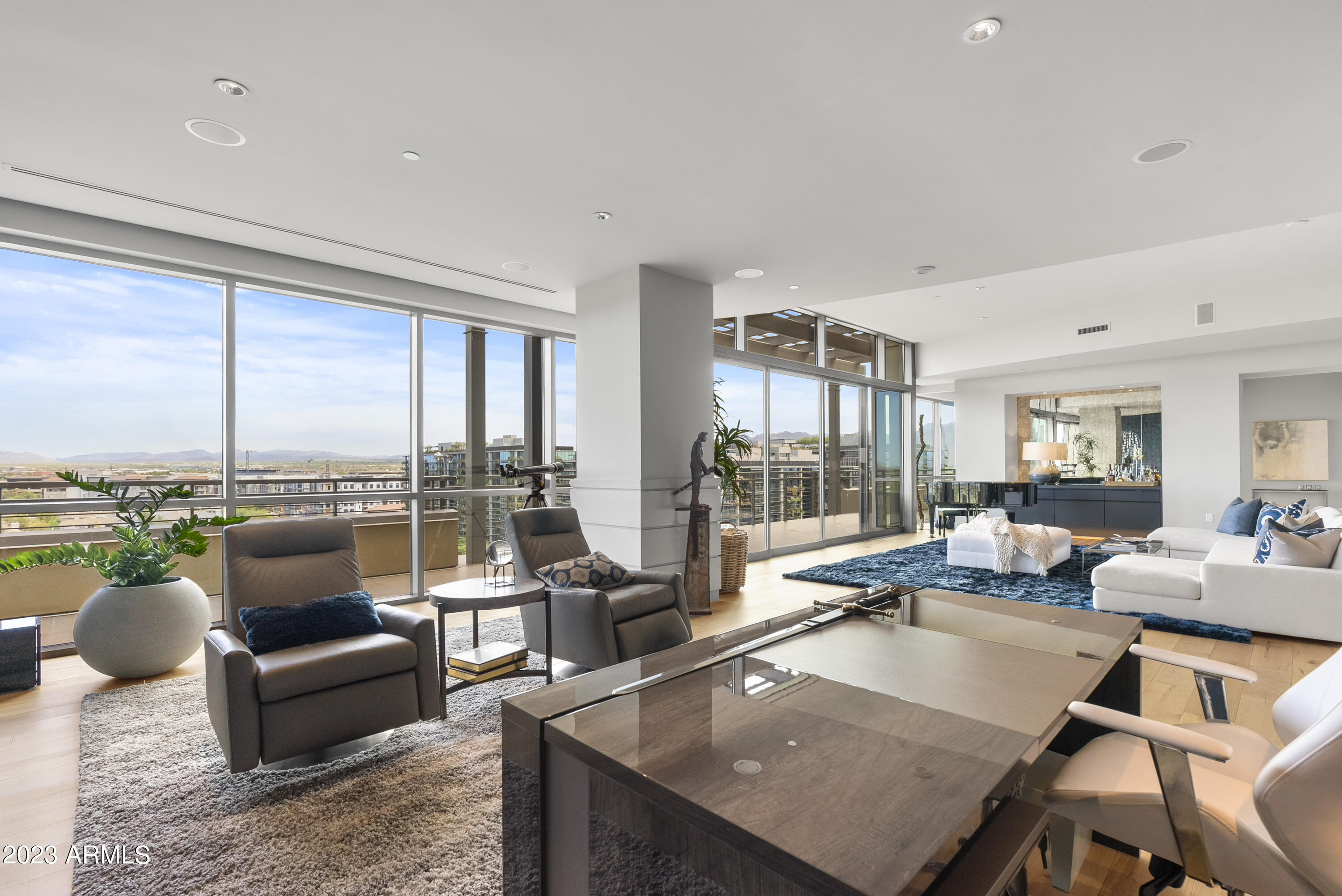 15215 N KIERLAND Boulevard # 934