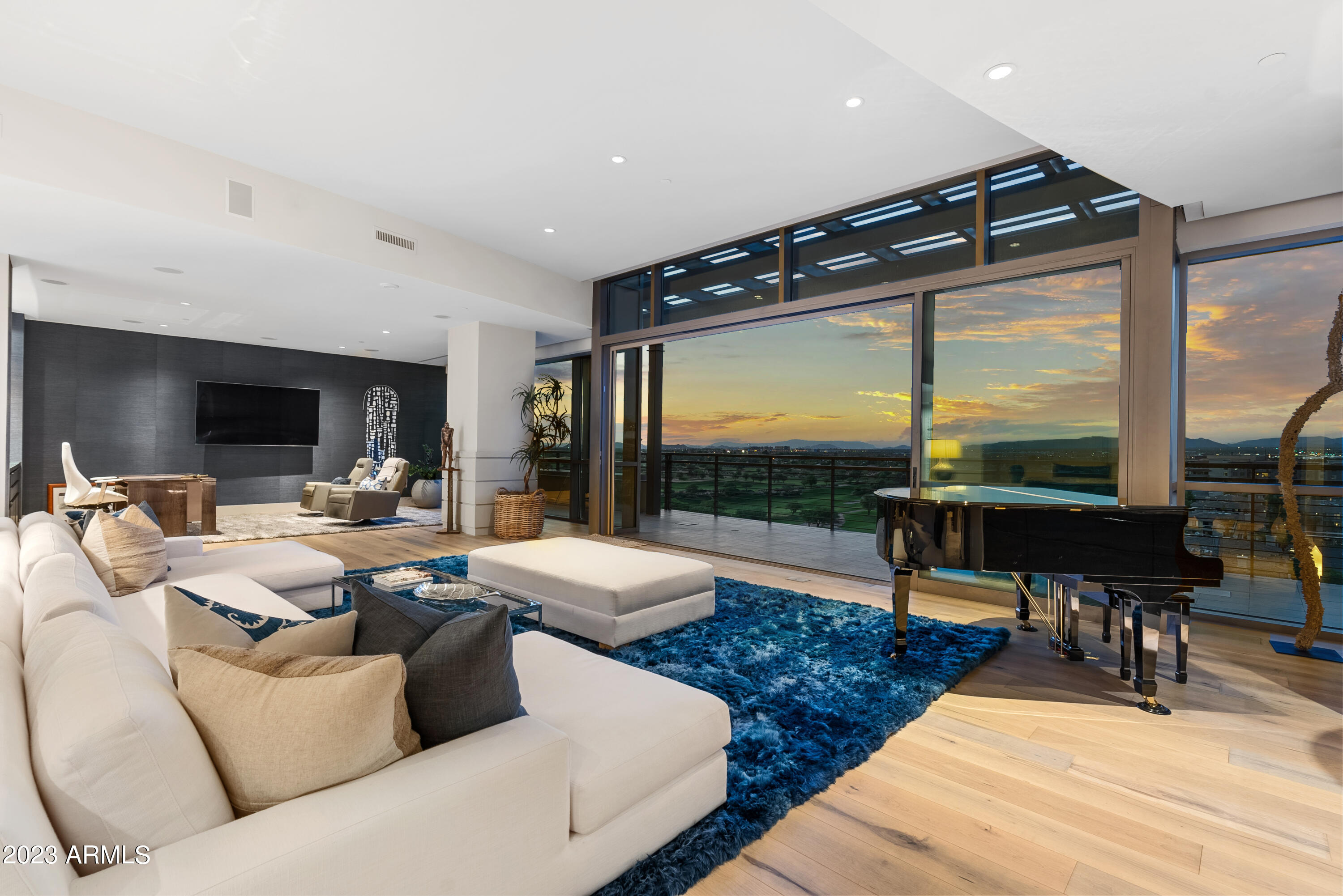 15215 N KIERLAND Boulevard # 934