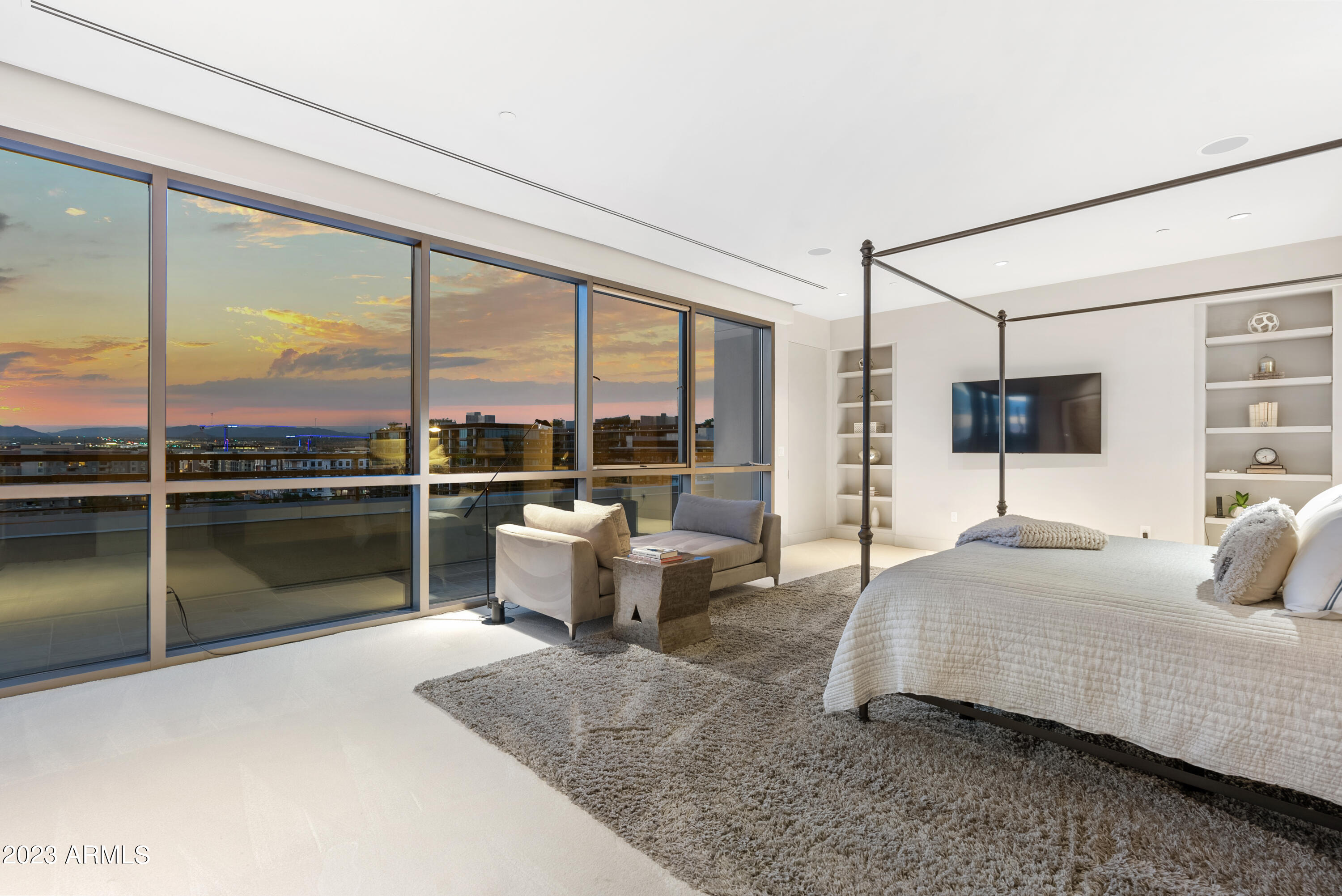 15215 N KIERLAND Boulevard # 934