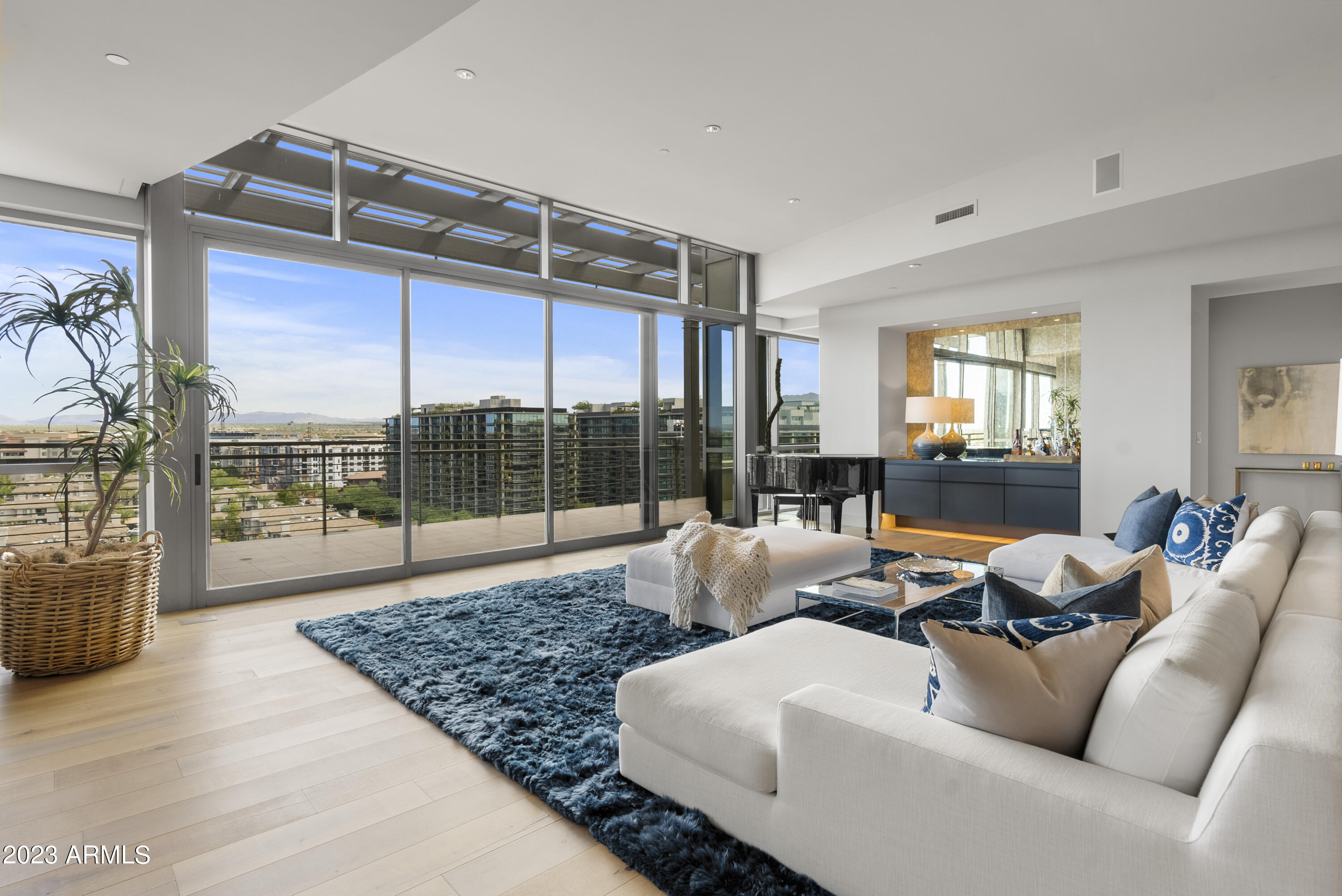 15215 N KIERLAND Boulevard # 934