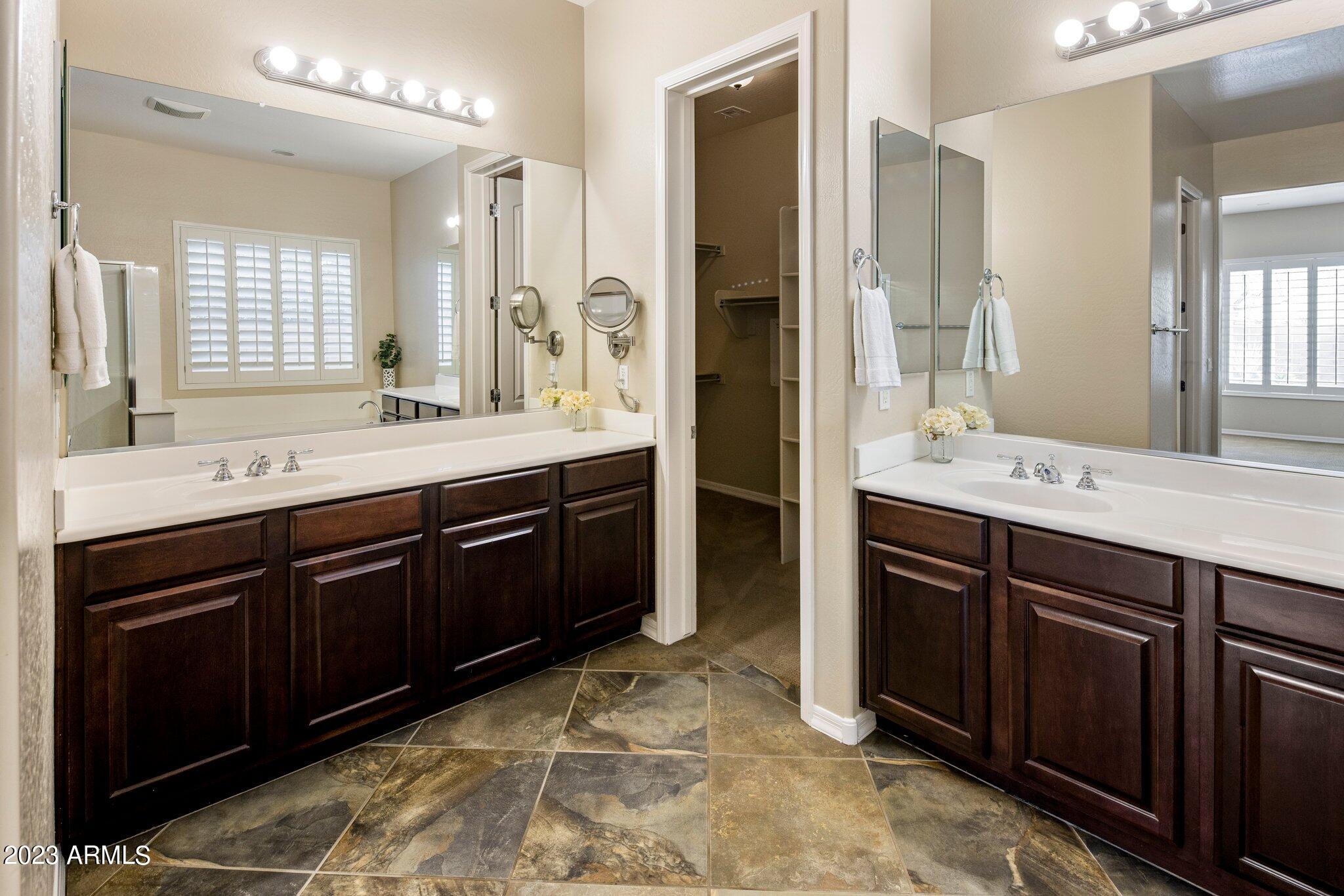 1743 W ALOE VERA Drive