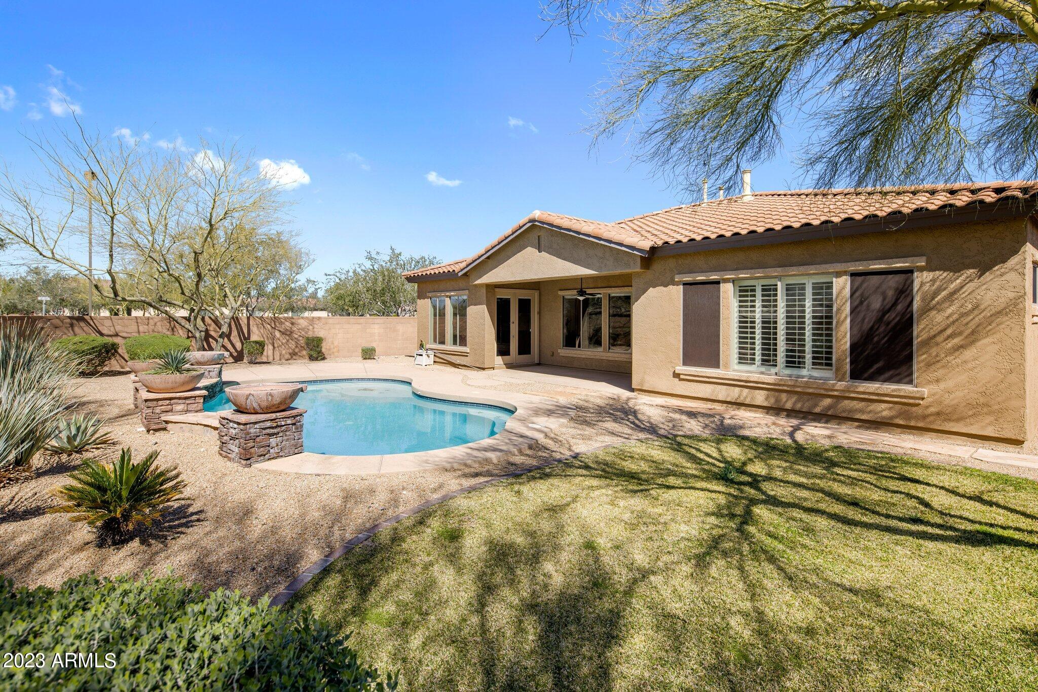 1743 W ALOE VERA Drive