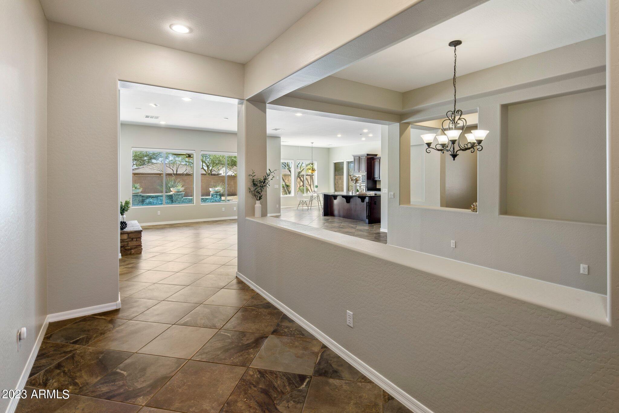 1743 W ALOE VERA Drive