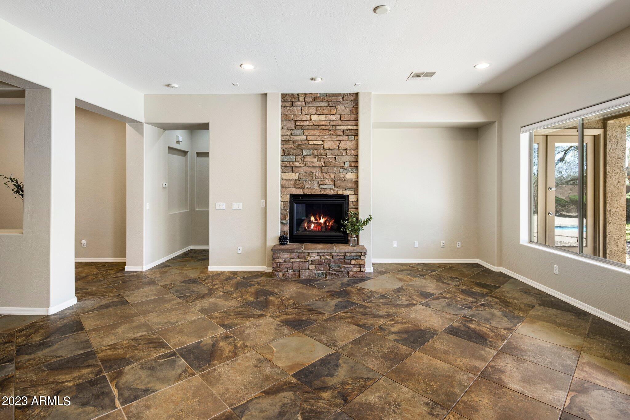 1743 W ALOE VERA Drive