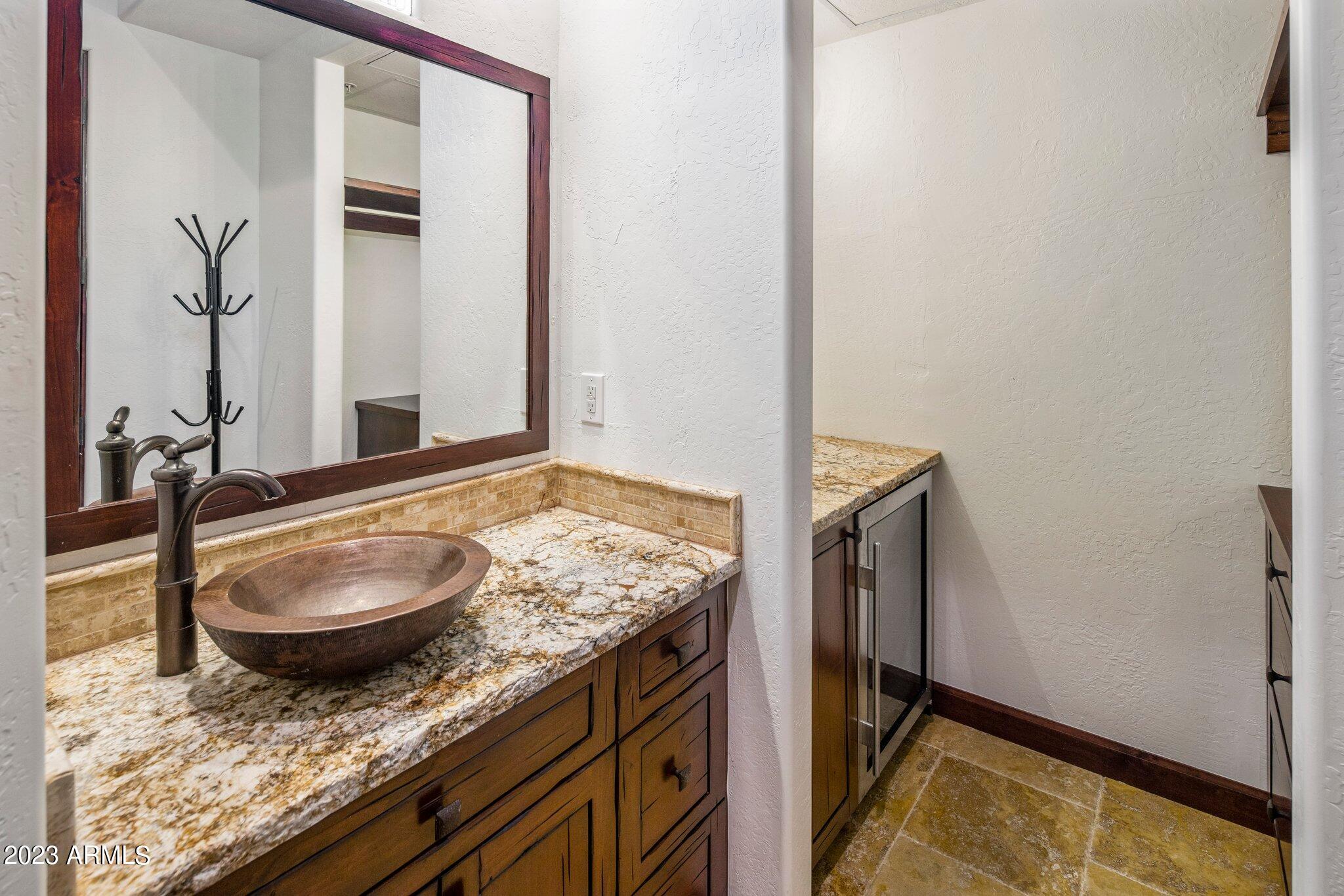 7111 E SIENNA BOUQUET Place