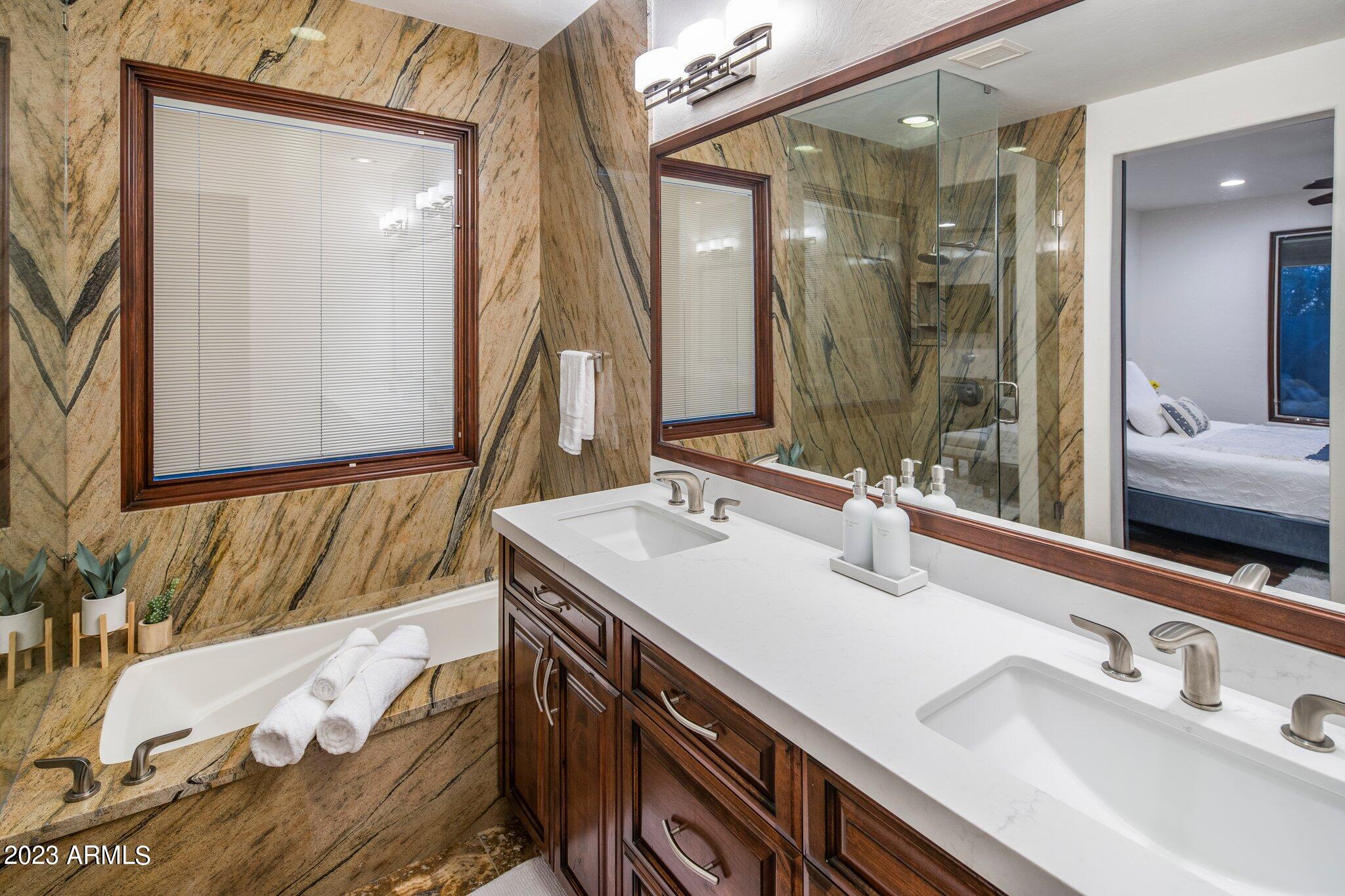 7111 E SIENNA BOUQUET Place