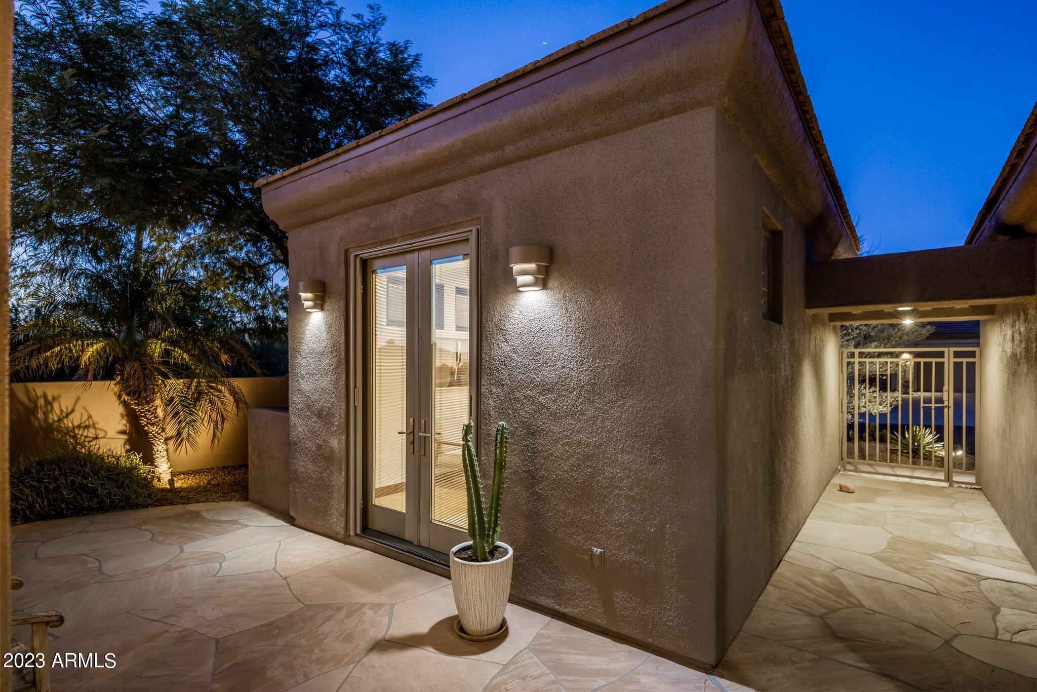 7111 E SIENNA BOUQUET Place