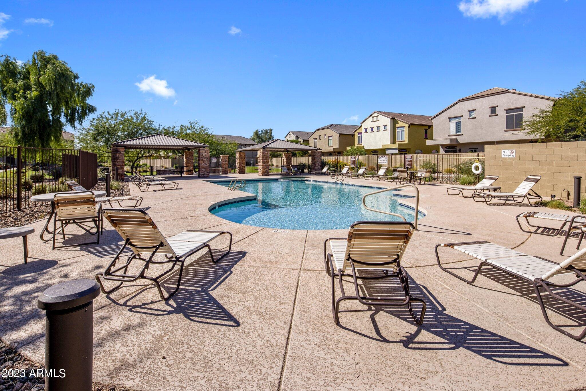 2725 E MINE CREEK Road # 1108