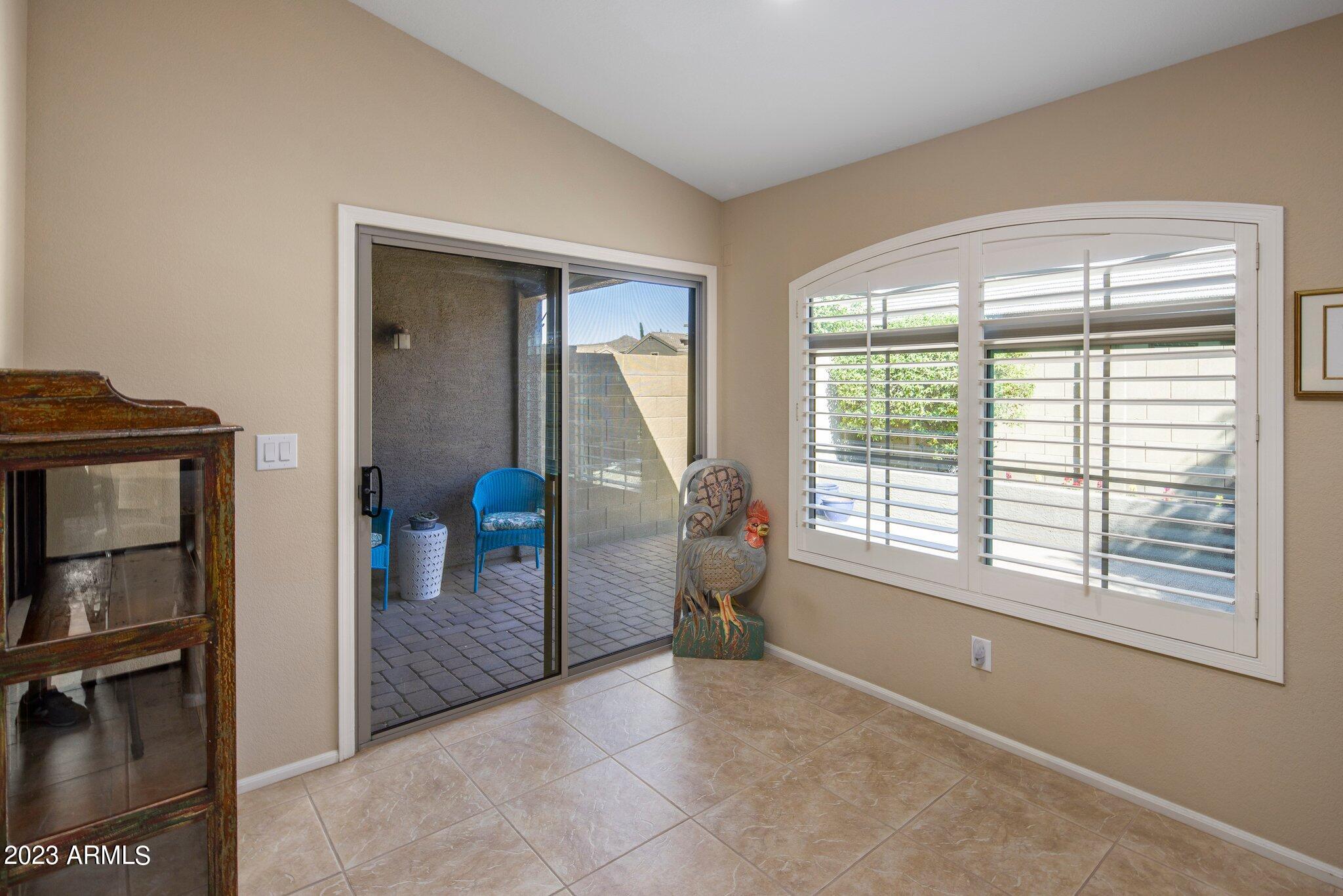 2725 E MINE CREEK Road # 1108