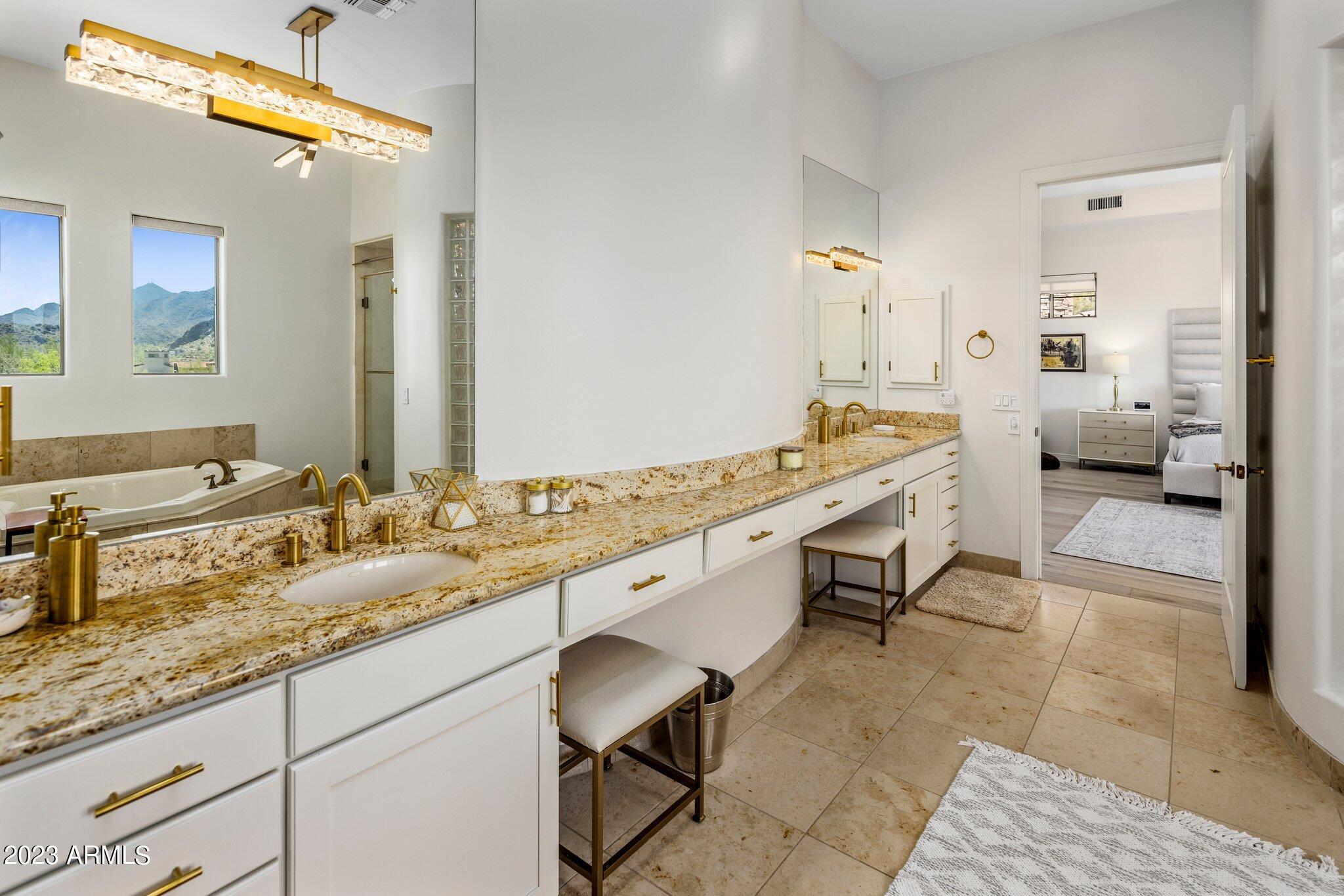 9820 E THOMPSON PEAK Parkway # 616