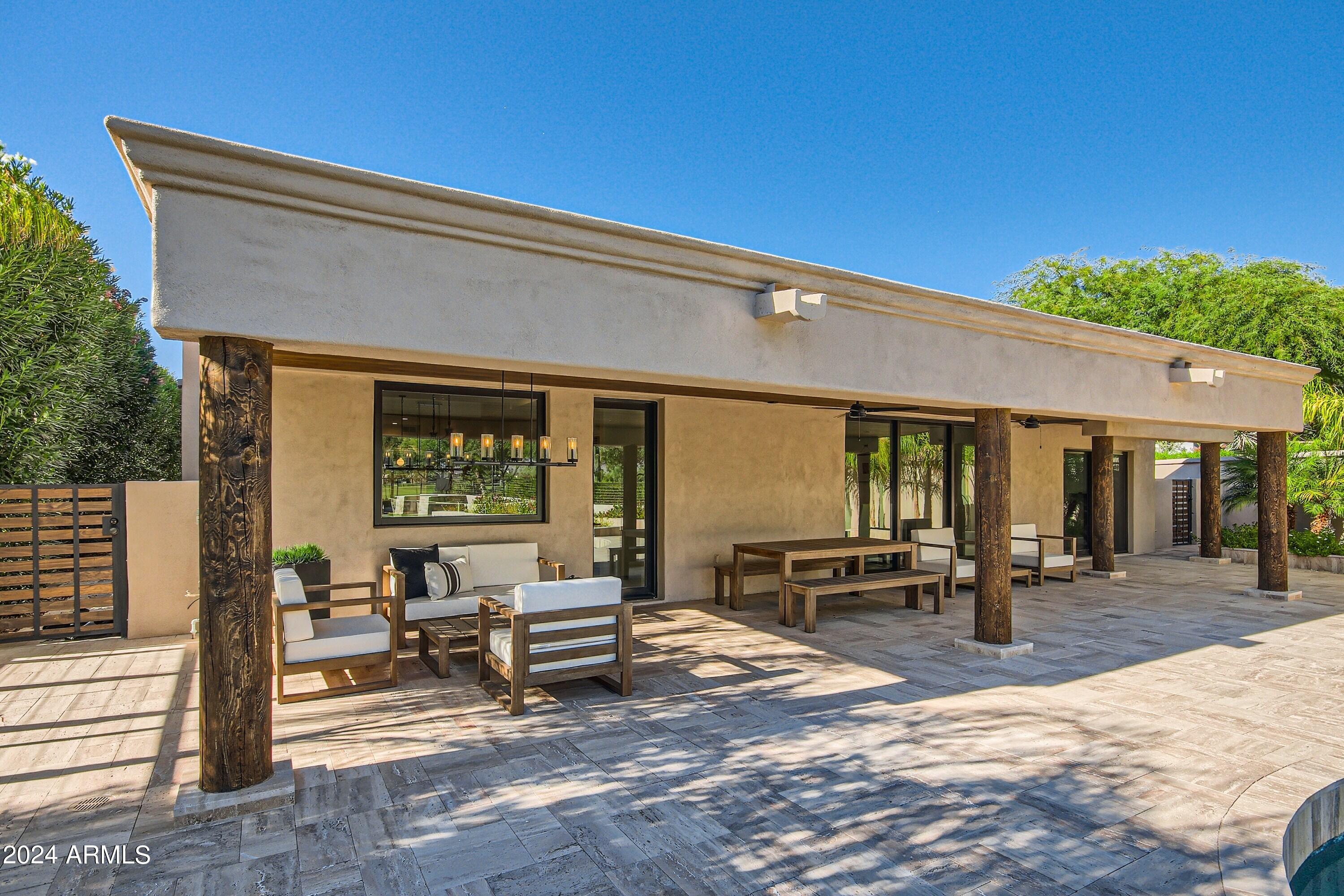 8405 E VISTA DEL LAGO --