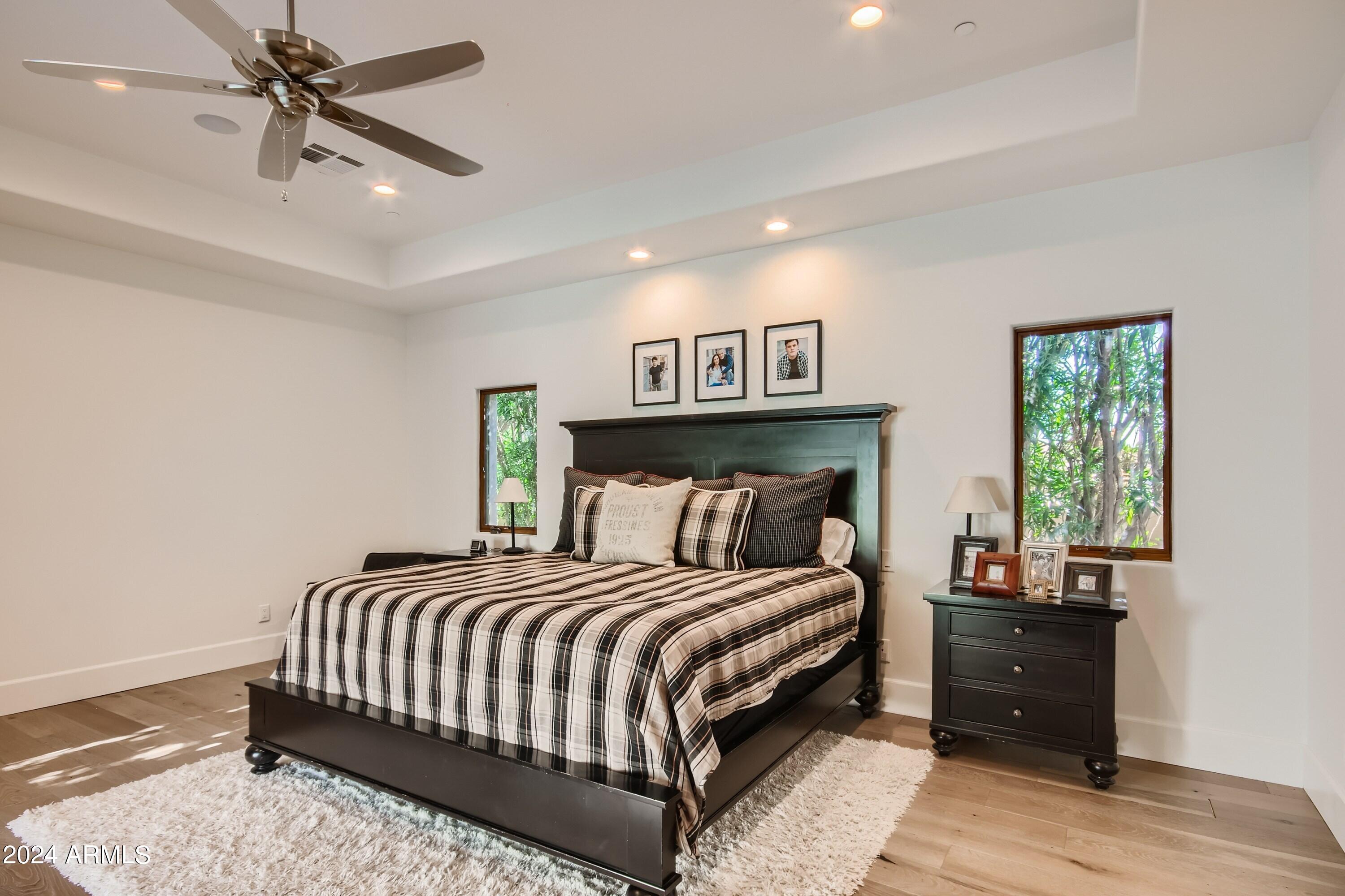 8405 E VISTA DEL LAGO --