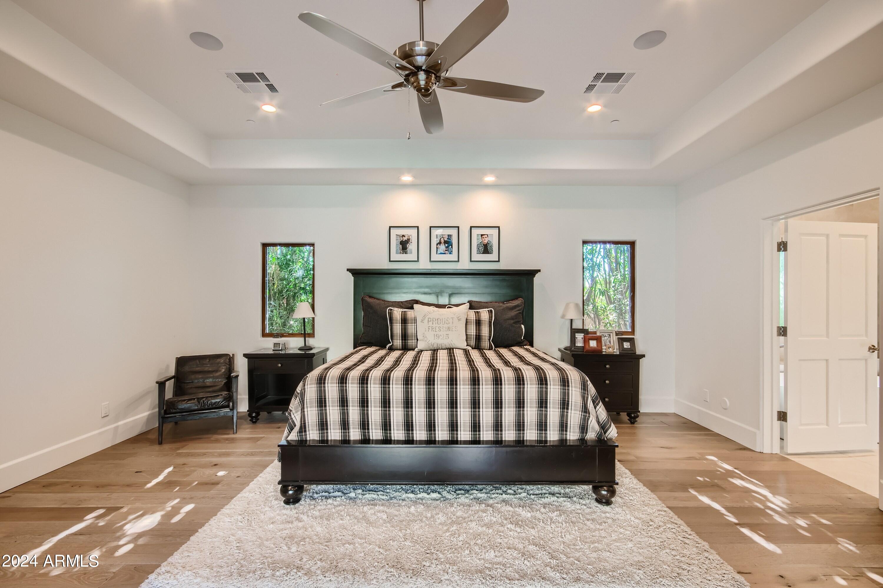 8405 E VISTA DEL LAGO --