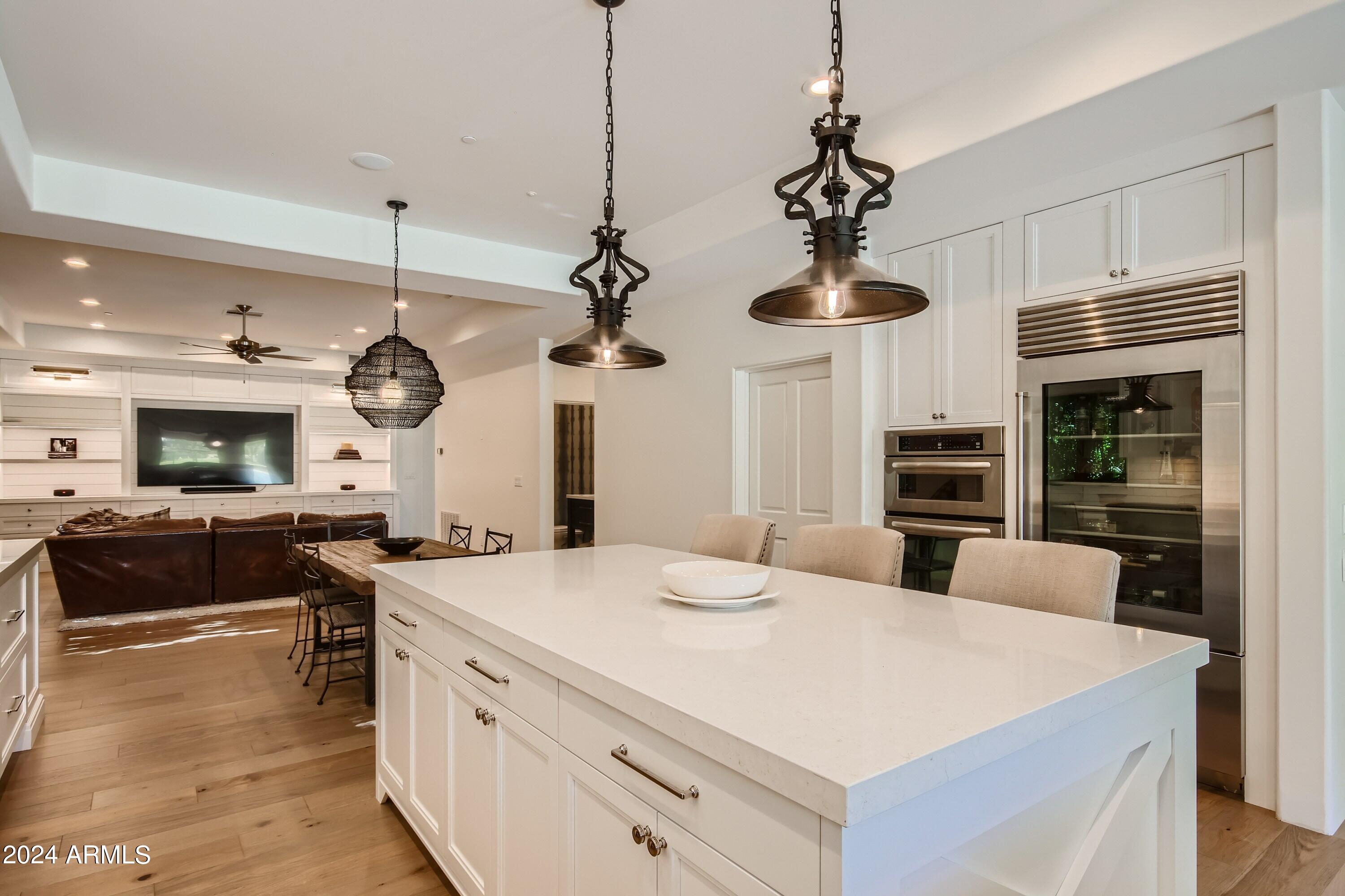 8405 E VISTA DEL LAGO --