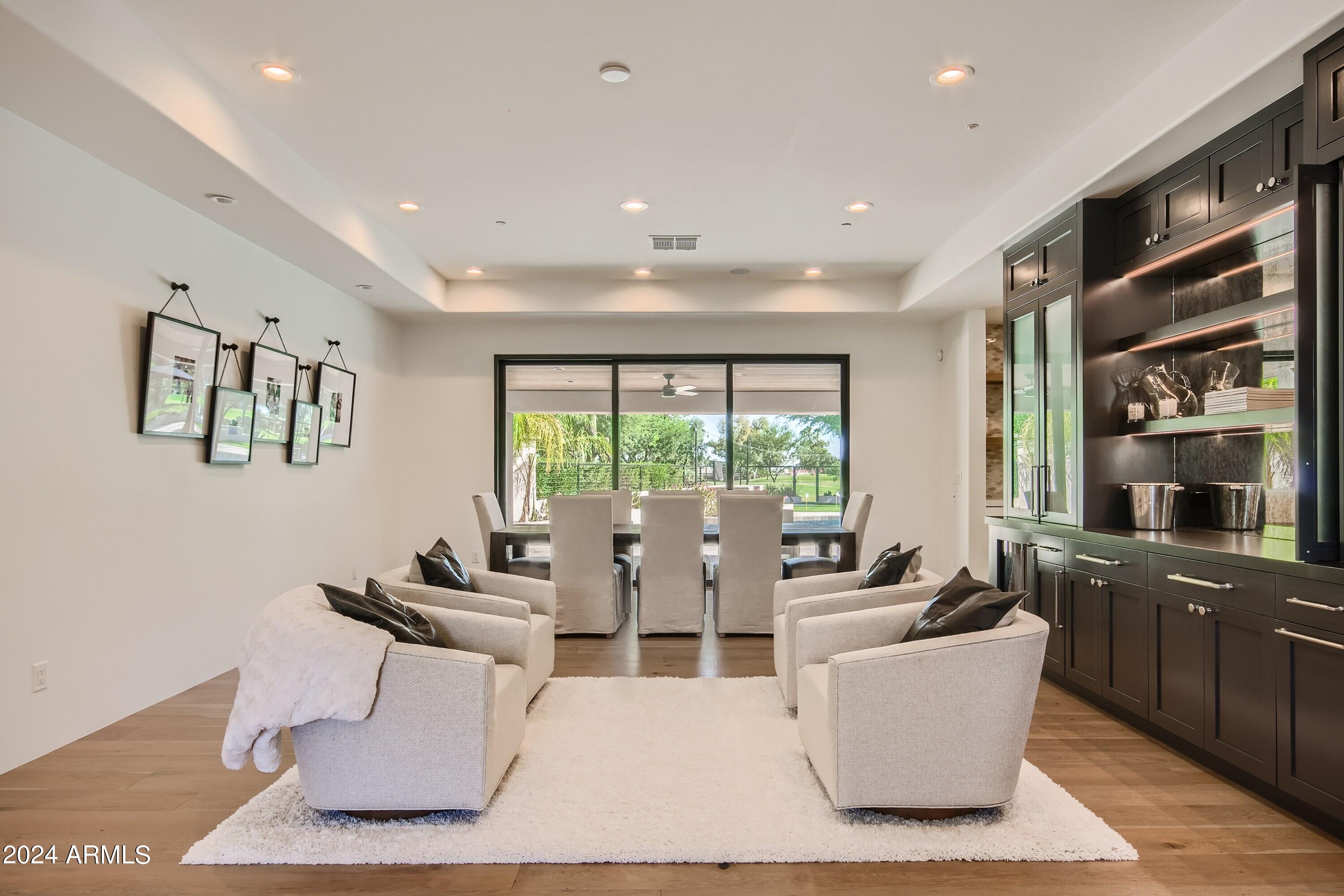 8405 E VISTA DEL LAGO --