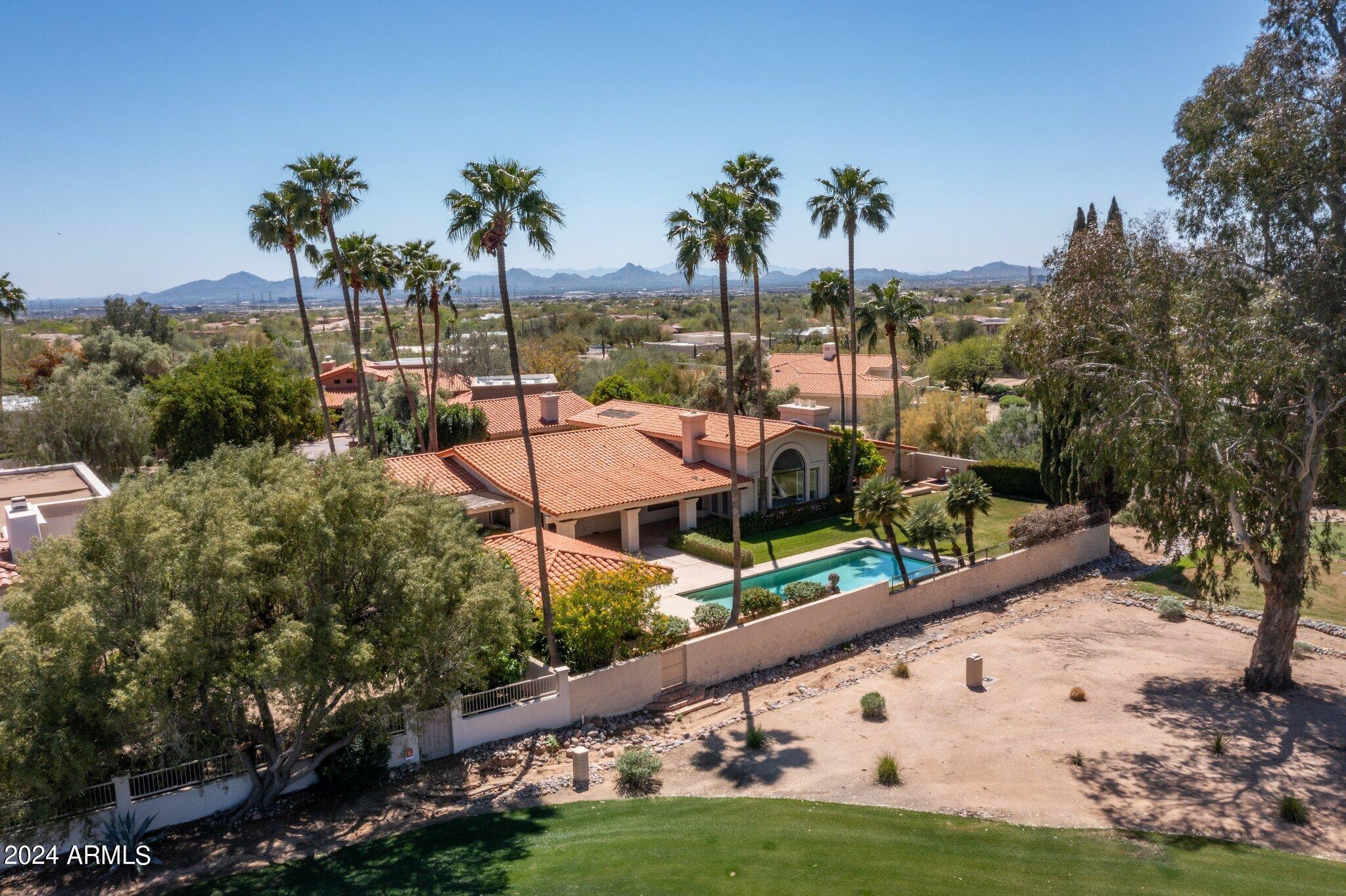 8206 E SANDS Drive