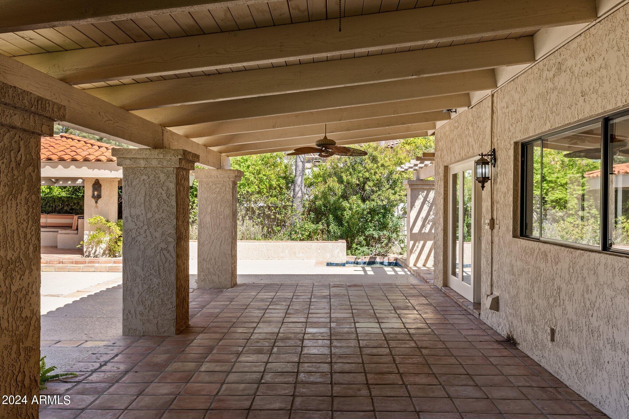 8206 E SANDS Drive