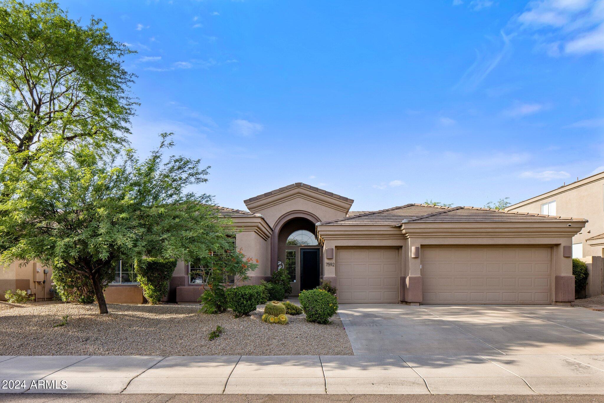 7592 E PHANTOM Way