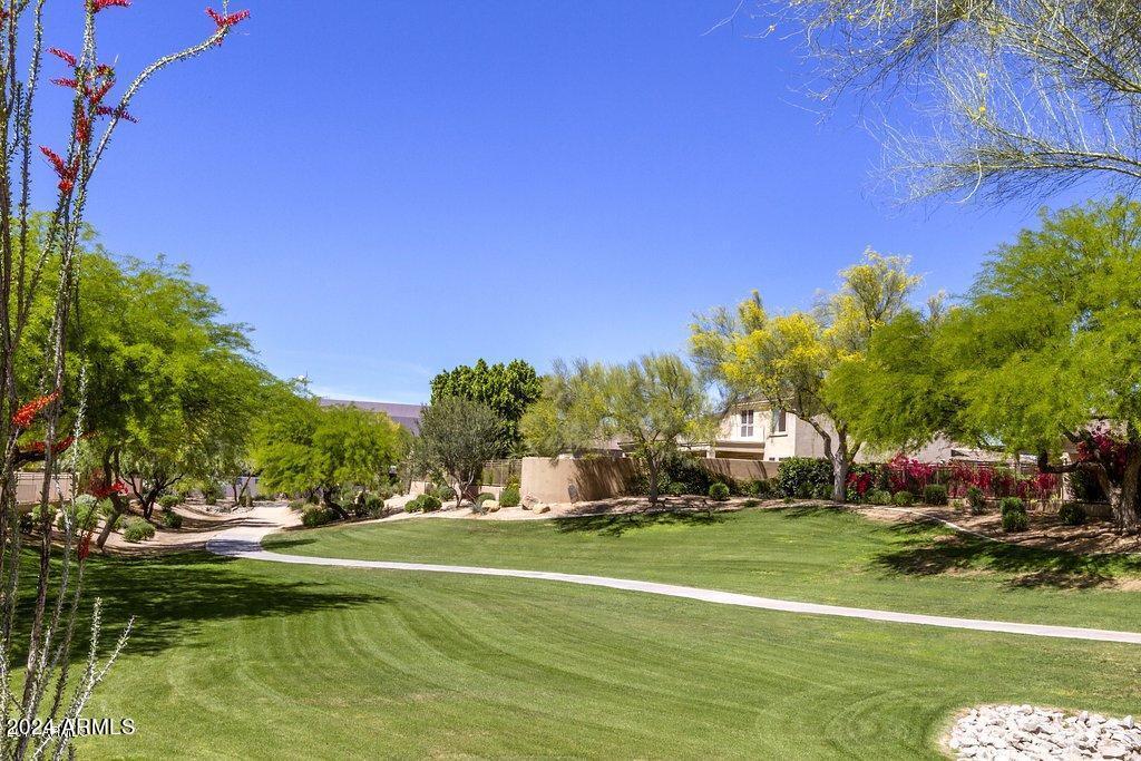 7592 E PHANTOM Way