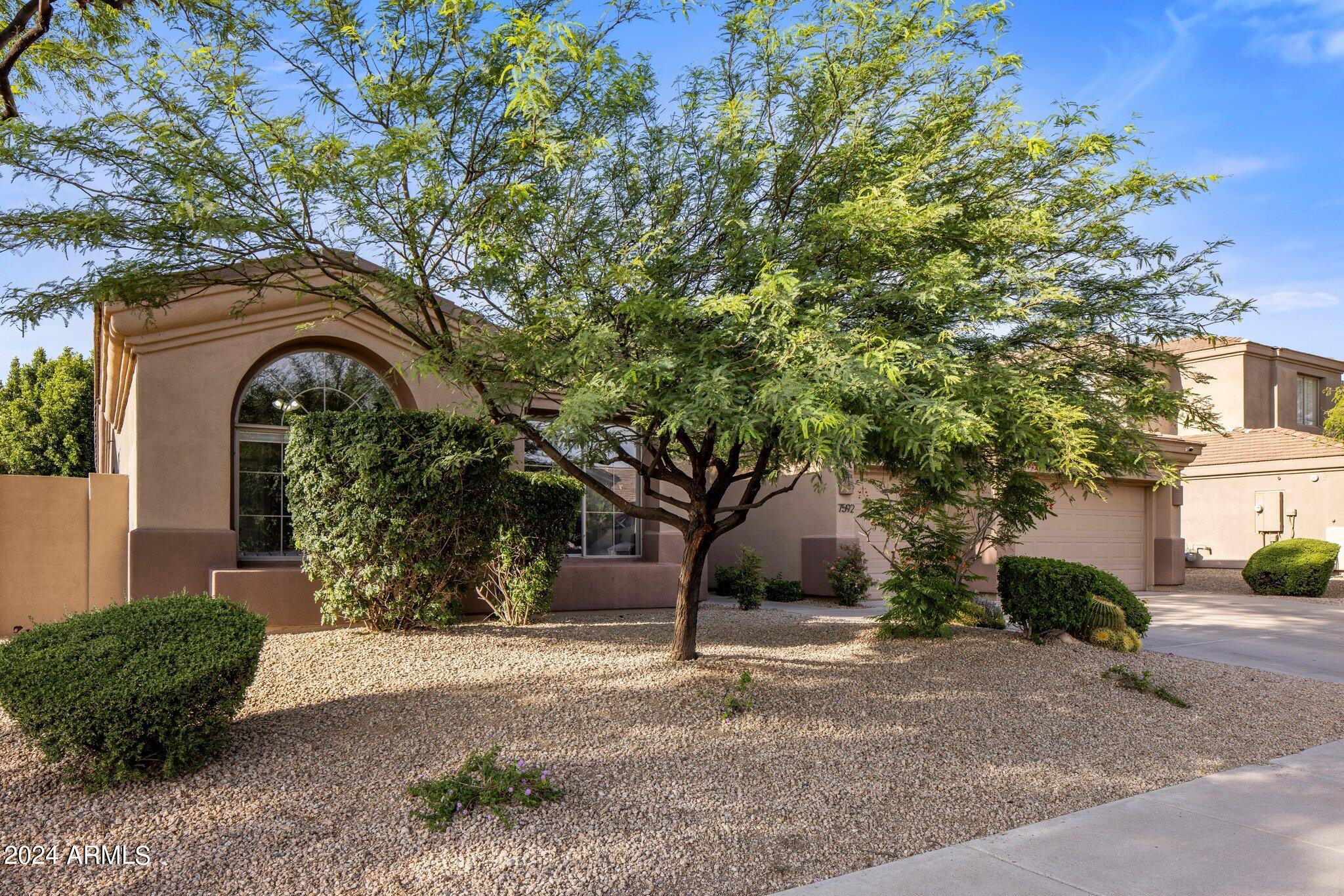 7592 E PHANTOM Way