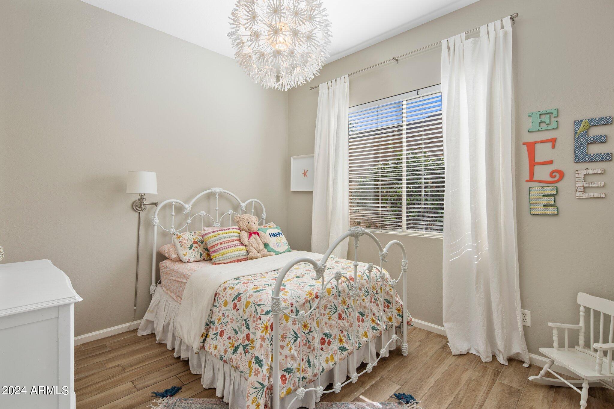 7592 E PHANTOM Way