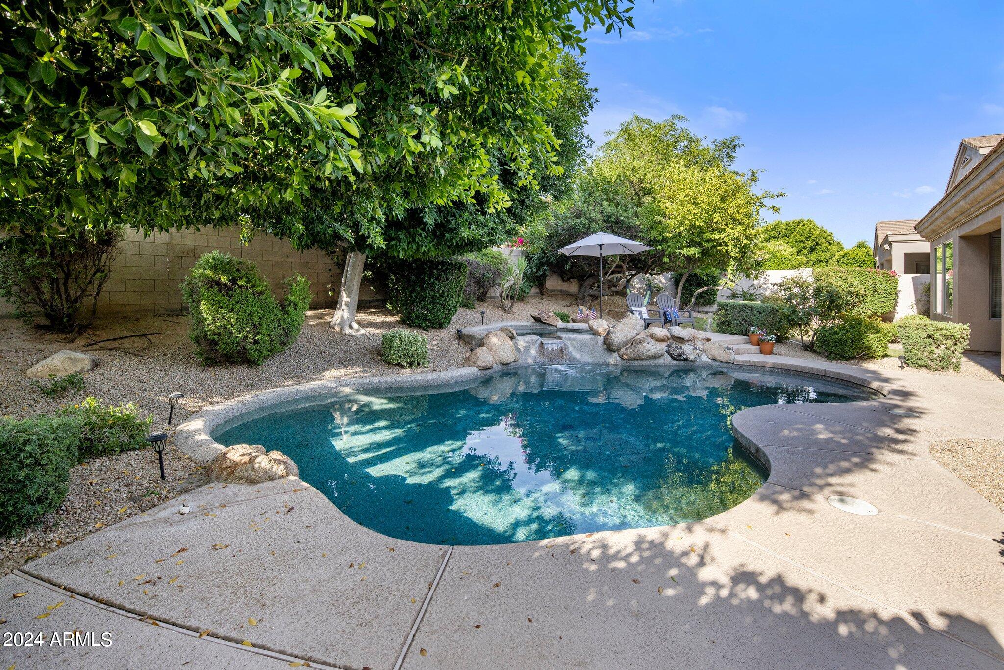 7592 E PHANTOM Way