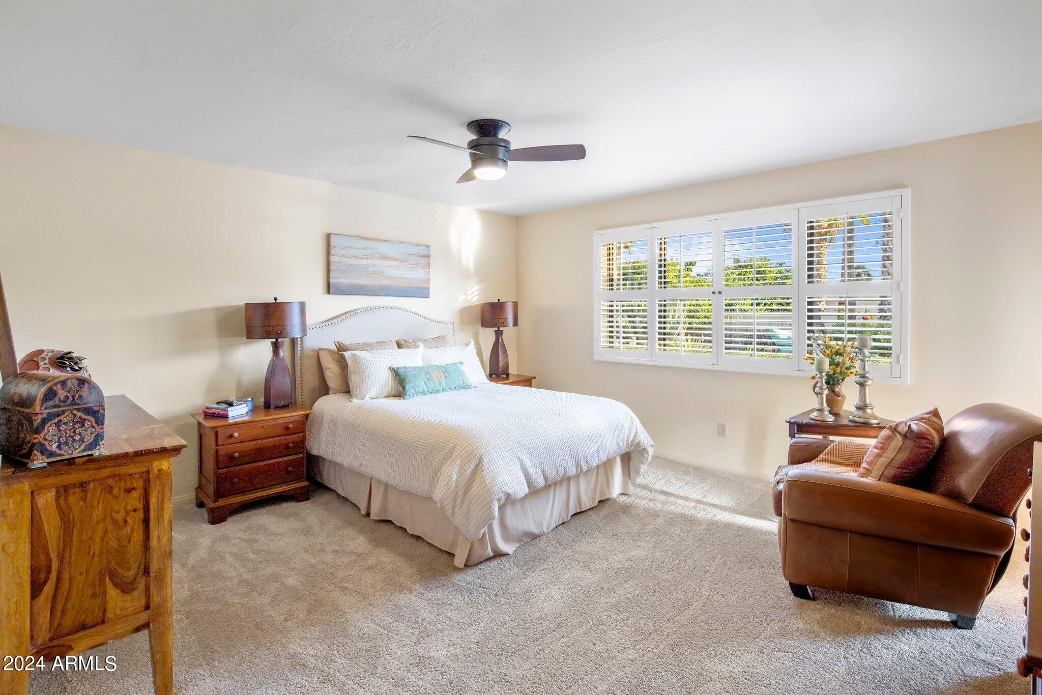 8311 E Vista De Valle --
