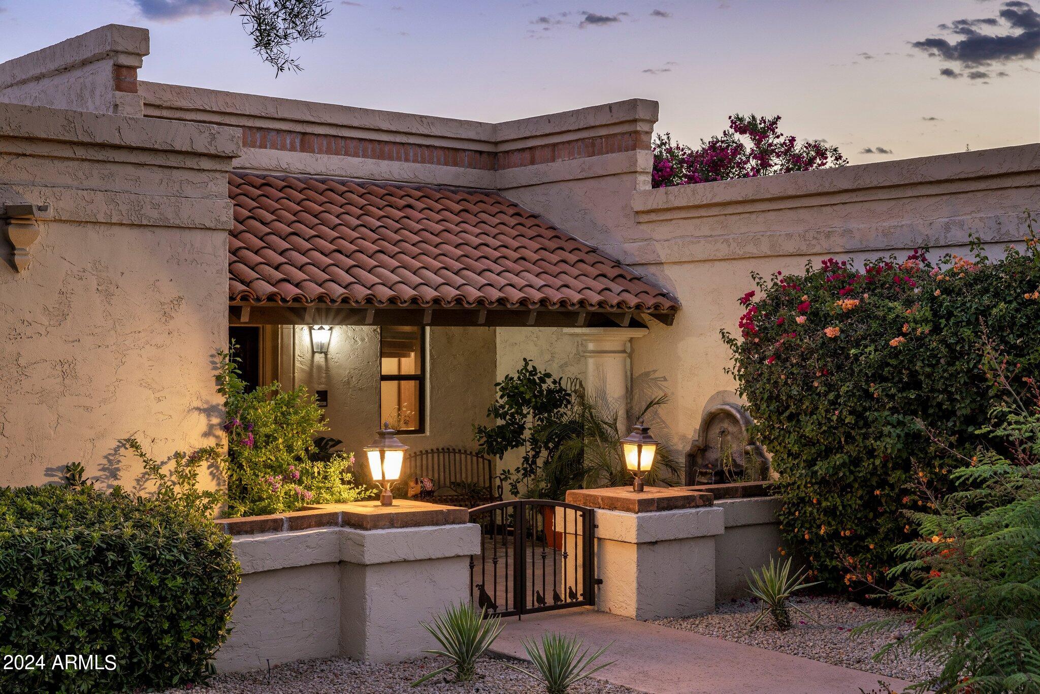 8311 E Vista De Valle --