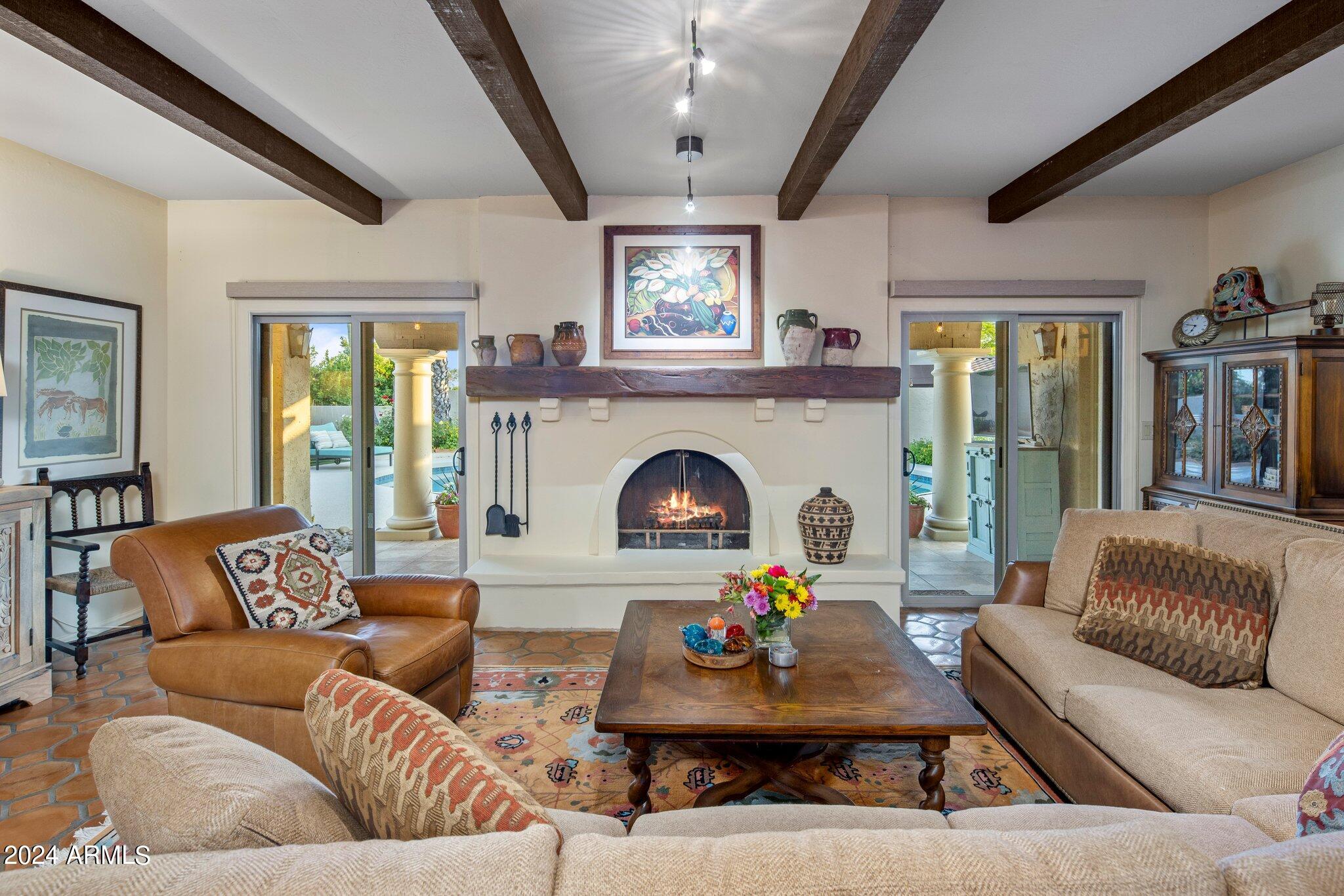 8311 E Vista De Valle --
