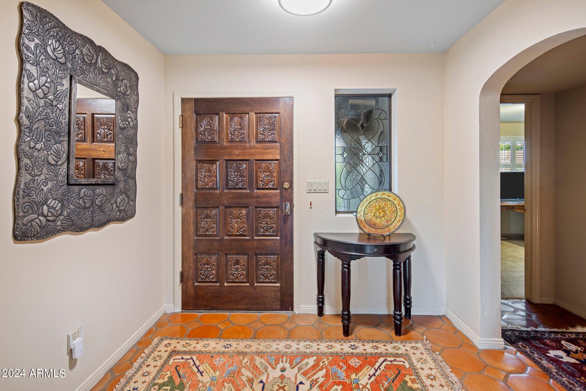 8311 E Vista De Valle --