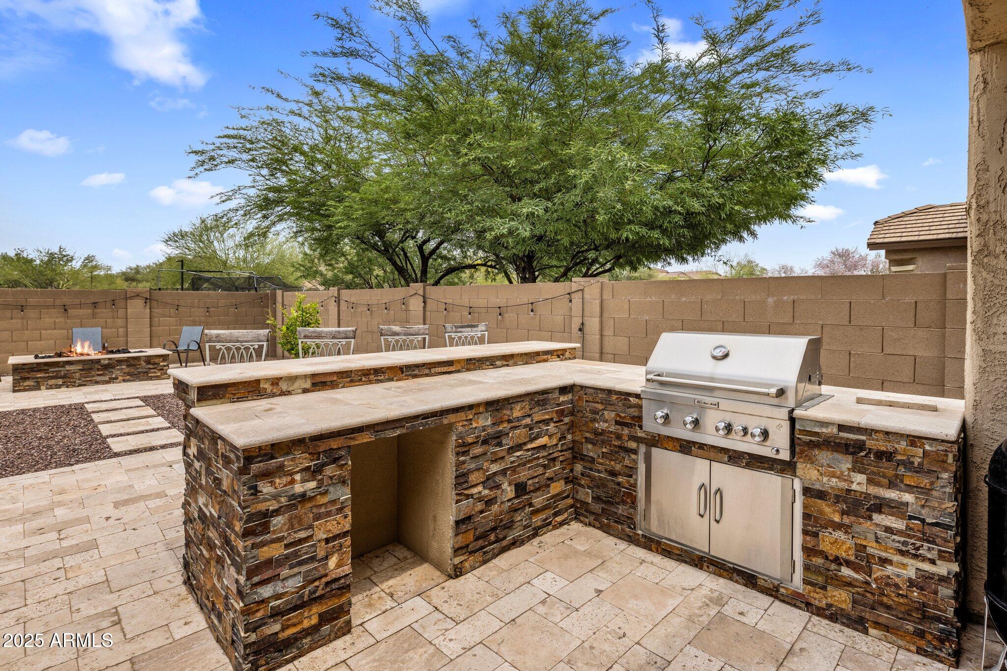2614 W GRAY WOLF Trail
